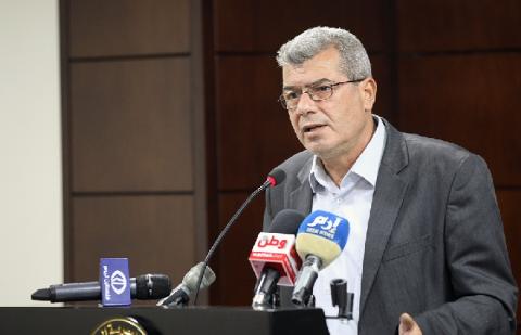 قراقع: الأسرى الإداريون سيشرعون بإضراب الشهر المقبل