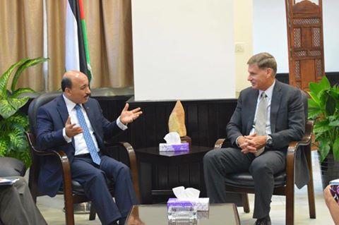 الوزير الحساينة يستقبل المنسق العام لمشاريع المنحة الأمريكية