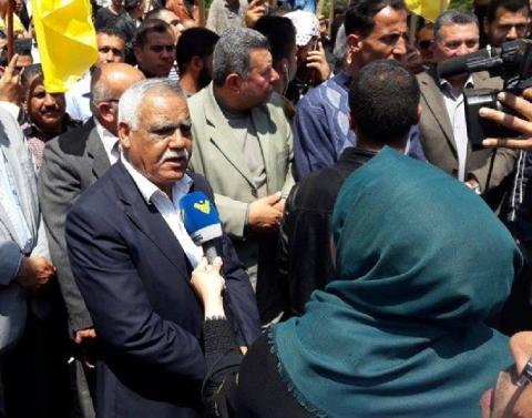 ناصر يدعو لتصعيد الانتفاضة والمقاومة لمواجهة العدوان الأمريكي