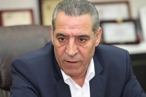 الشيخ: انتهاء أزمة ضرائب البترول بين السلطة وإسرائيل