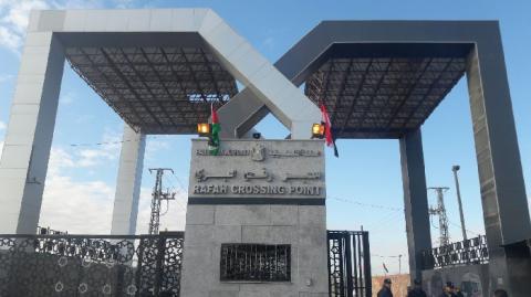سفارة فلسطين بالقاهرة تهيب بالمسافرين التواصل معها في حال الضرورة