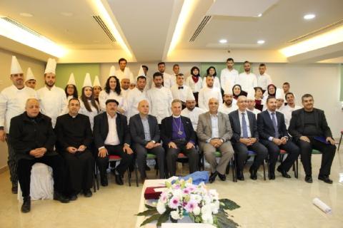 المركز الأسقفي العربي يخرج الدفعة الأولى والثانية من دبلوم الطهي