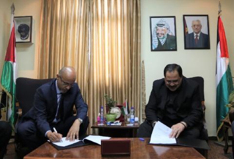 “التربية“ و”UNDP” تبحثان سبل دعم برنامج المئة في غزة
