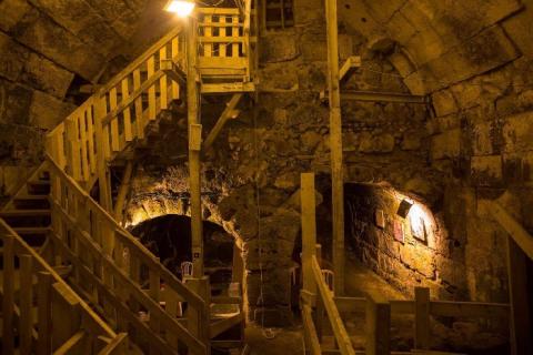 حفريات إستيطانية أسفل منازل المواطنين في سلوان بالقدس