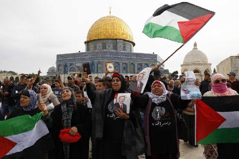 د. بصير:حان الاوان ليعم السلام في ارض السلام والقدس عاصمتنا ويجب احترتم القرارات الاممية