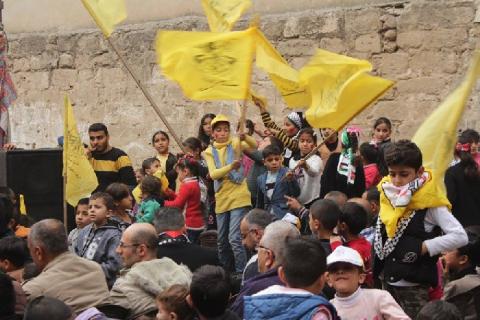 أشبال وزهرات فتح يحاكمون الرئيس الأمريكي رفضا لقراره حول القدس