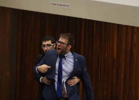 حزان: ما يحتاجه الاسرى هو خبز وماء ورصاصة بالرأس