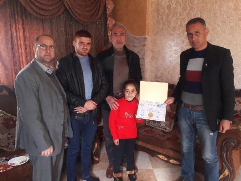 هيئة الأسرى تكرم خريجى دورة القانون الدولي وحقوق الإنسان من أسرى غزة