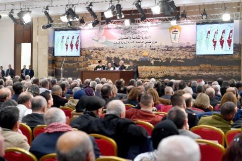 “كواليس“ الاجتماعات والخلافات الحادة التي واكبت عمل لجنة صوغ البيان الختامي للمركزي