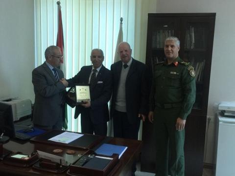 تيسير خالد يكرم  محمد عياش الرئيس الفخري لاتحاد الجاليات الفلسطينية في أوروبا