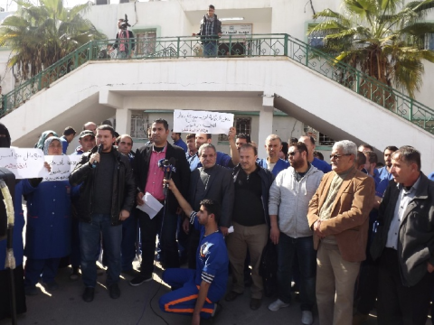 نقابات العمال تطالب المسئولين بالوقوف عند مسئولياتهم تجاه عمال النظافة