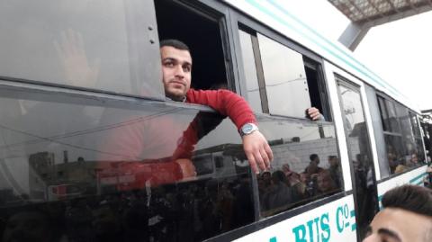 فتح باب التسجيل للعالقين الراغبين بالعودة إلى قطاع غزة