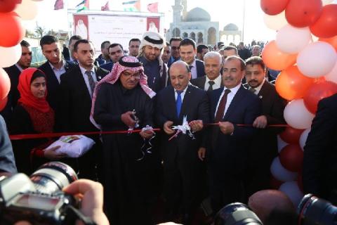 الحساينة والسفير القطري يفتتحان المرحلة العاشرة من شارع الرشيد الساحلي