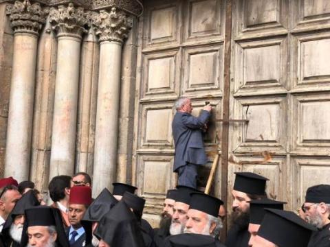 المؤتمر الشعبي للقدس يدعو لوقفة بوجه الاحتلال في هجمته على الكنائس