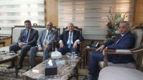 رئيس المحكمة العليا يبحث مع وزير العدل المصري سبل تعزيز التعاون المشترك