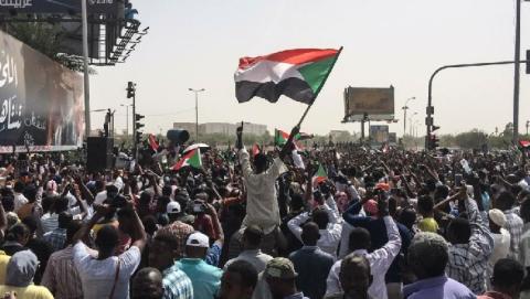 فلسطين تُرحب بالاتفاق السوداني حول بنود وثيقة الإعلان الدستوري