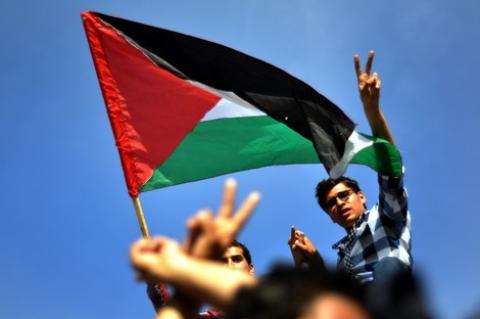 الاتحاد العام للجاليات الفلسطينية في أوروبا يؤكد ضرورة التواصل لدعم نضال شعبنا