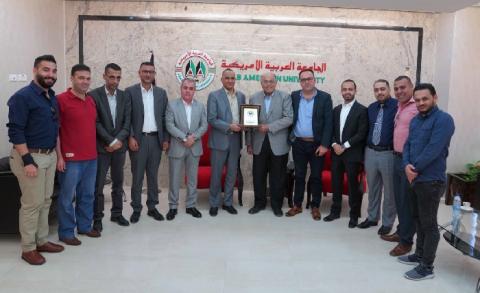 رئيس الجامعة العربية الأمريكية يستقبل مدير جهاز الأمن الوقائي في جنين
