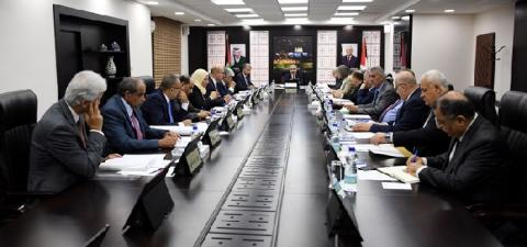 الفتياني: الحكومة بدأت إجراءات متعلقة بالانفكاك عن الاحتلال