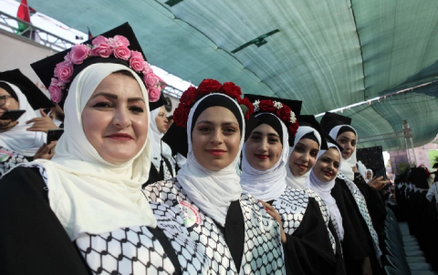 جامعة بوليتكنك فلسطين تحتفل بتخريج الفوج الثامن والثلاثين لطلبة الدبلوم