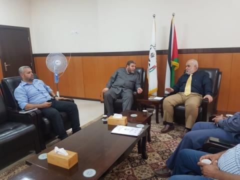 حركة المقاومة الشعبية تزور المستشار محمد عابد للتهنئة بمنصبه الجديد رئيسا لمجلس القضاء الأعلي