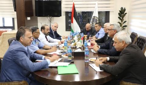 النائب العام يجتمع مع أعضاء اللجنة المكلفة  للنظر في الاعتداءات على الأراضي ببيت لحم