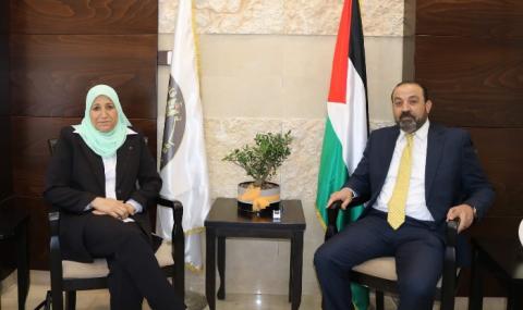 النائب العام يبحث آليات التعاون مع وزيرة شؤون المرأة