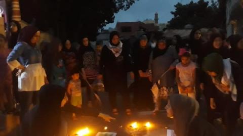 اللاجئون الفلسطينيون في مخيم “عين الحلوة“ يواصلون احتجاجاتهم