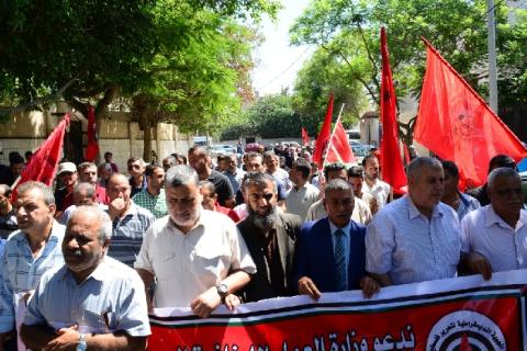 اعتصام لـ“الديمقراطية“ بغزة رفضاً لإجراءات وزارة العمل اللبنانية