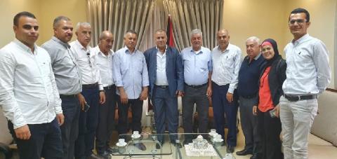 الوزير قطامي يبحث مع ممثلي 16 بلدة شمال القدس سبل النهوض بواقعها والتصدي لانتهاكات الاحتلال