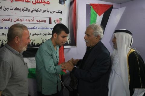 المحافظ أبو النجا يكرم الطالب المتفوق الكفيف وسيم راضي