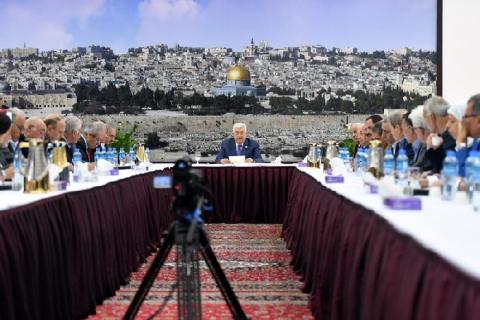 الإعلام العبري:  السلطة الفلسطينية لن تُوقف التزامها بالاتفاقيات