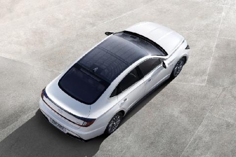 هيونداي موتورMotor   Hyundaiتطلق سوناتا الهجينة الجديدة عالمياً