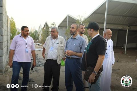 وفد من بعثة الحج الفلسطينية يتفقد مخيمات عرفات ومنى