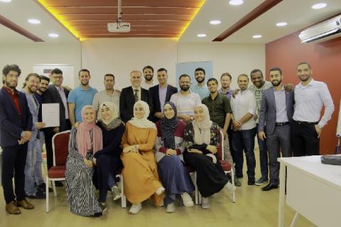 العودة والجزيرة للإعلام يخرّجان 20 مشاركًا في دورة صناعة الأفلام الوثائقية بإسطنبول