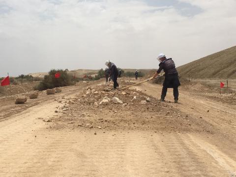 الداخلية: انتهاء المرحلة الأولى من ازالة الألغام في حقل ألغام المغطس