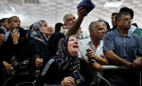 رسالة للرئيس السيسي: مسافرونا الفلسطينيون يموتون على المعابر
