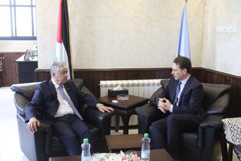 مجدلاني: نعمل على تعزيز مكانة أونروا والحفاظ على استمرارية خدماتها ووجودها