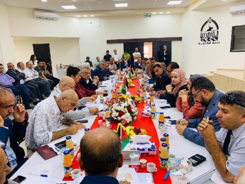 وفد وزاري يطلع على احتياجات بلدة الظاهرية