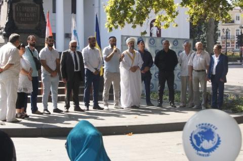 جمعية الصداقة الفلسطينية - الاوكرانية توزع الهدايا علي الأطفال اللاجئين احتفالاً بعيد الأضحى