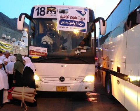 البعثة الفلسطينية تنهي عملية تفويج حجاج غزة من منى الى الفنادق
