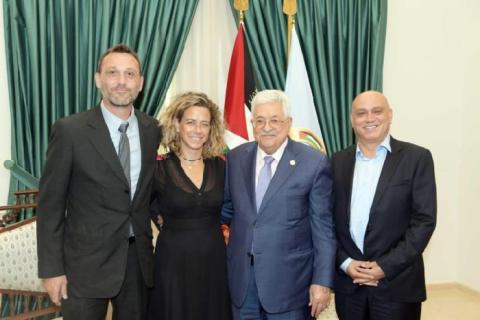 “حماس“: لقاء  أبومازن بحفيدة رابين استخفاف بتضحيات الفلسطينيين