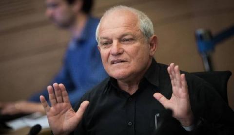 وزير إسرائيلي يستقيل من منصبه على خلفية اتهامه بالفساد