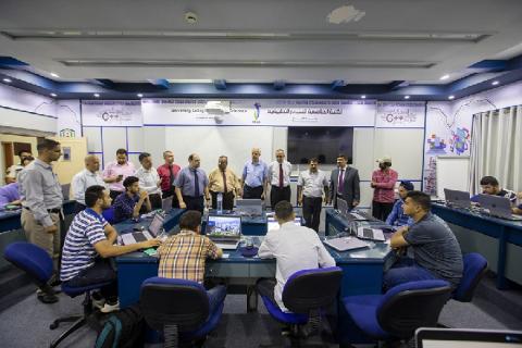 الكلية الجامعية للعلوم التطبيقية تستضيف المئات من خريجي الدبلوم المتوسط لتقديم الامتحان التطبيقي الشامل