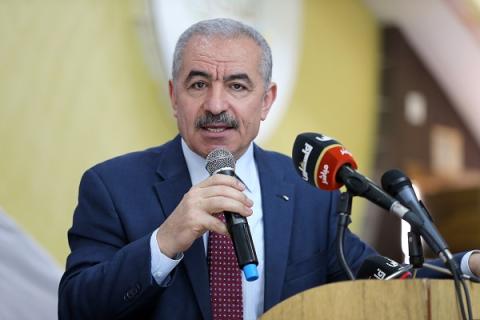 رئيس الوزراء يطلق خطة العناقيد التنموية بدءا من قلقيلية