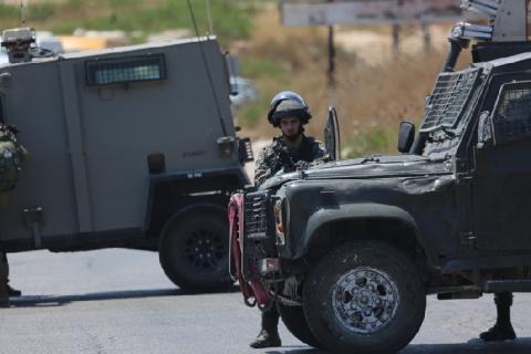 تقرير: 12 شهيدا و450 معتقلا وهدم 25 منزلا الشهر الماضي
