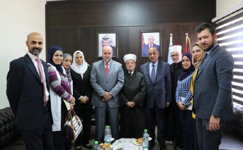 وزارة العدل تعقد اجتماعا لمناقشة الآليات والضوابط لتحديد سن الزواج في فلسطين