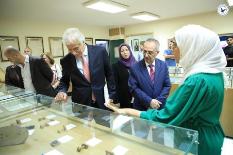 جامعة النجاح الوطنية تختتم فعاليات برنامج STEM