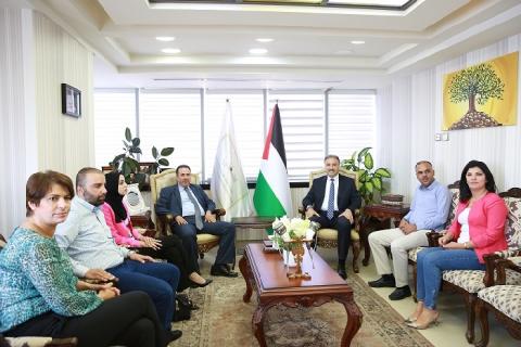 اتفاقية تعاون بين الاذاعة والتلفزيون واللجنة الوطنية للتربية والثقافة والعلوم