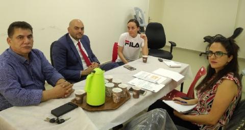 وزارة العمل وجمعية الشبان المسيحية تبحثان آليات تشغيل الأشخاص ذوي الإعاقة